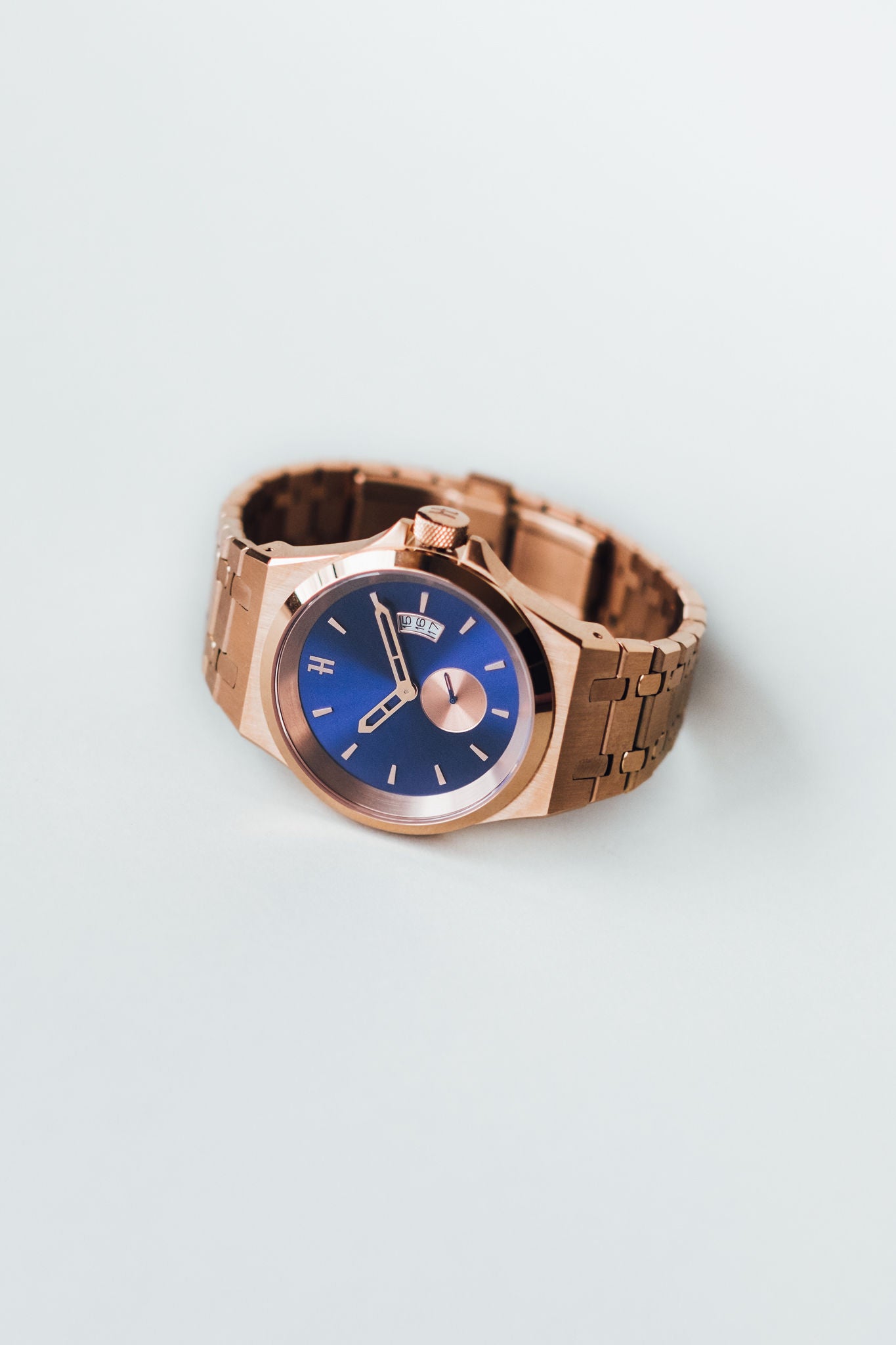 THE ACE - SAPPHIRE ROSE MENS WATCH